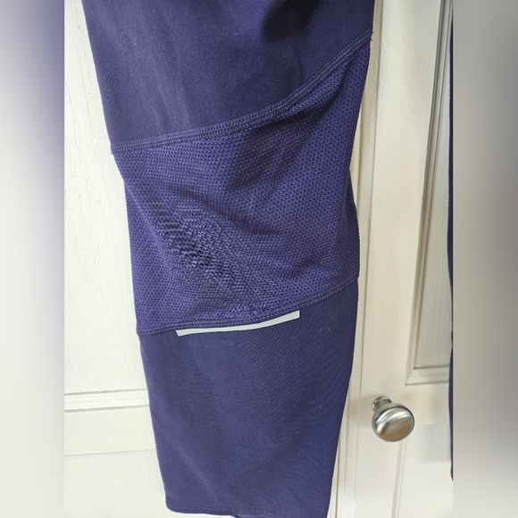 Athleta Womens 2 In 1 Skirt Capri Leggings - Picture 3 of 8